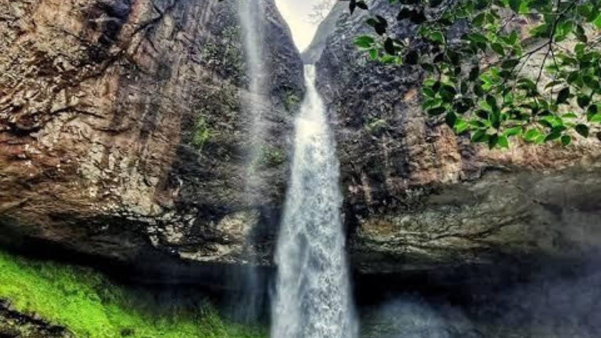 देवकुंड जलप्रपात